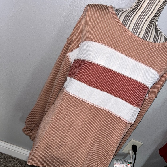 Brown/Red/White Ribbed Long-Sleeve Boutique Blouse - Picture 5 of 7